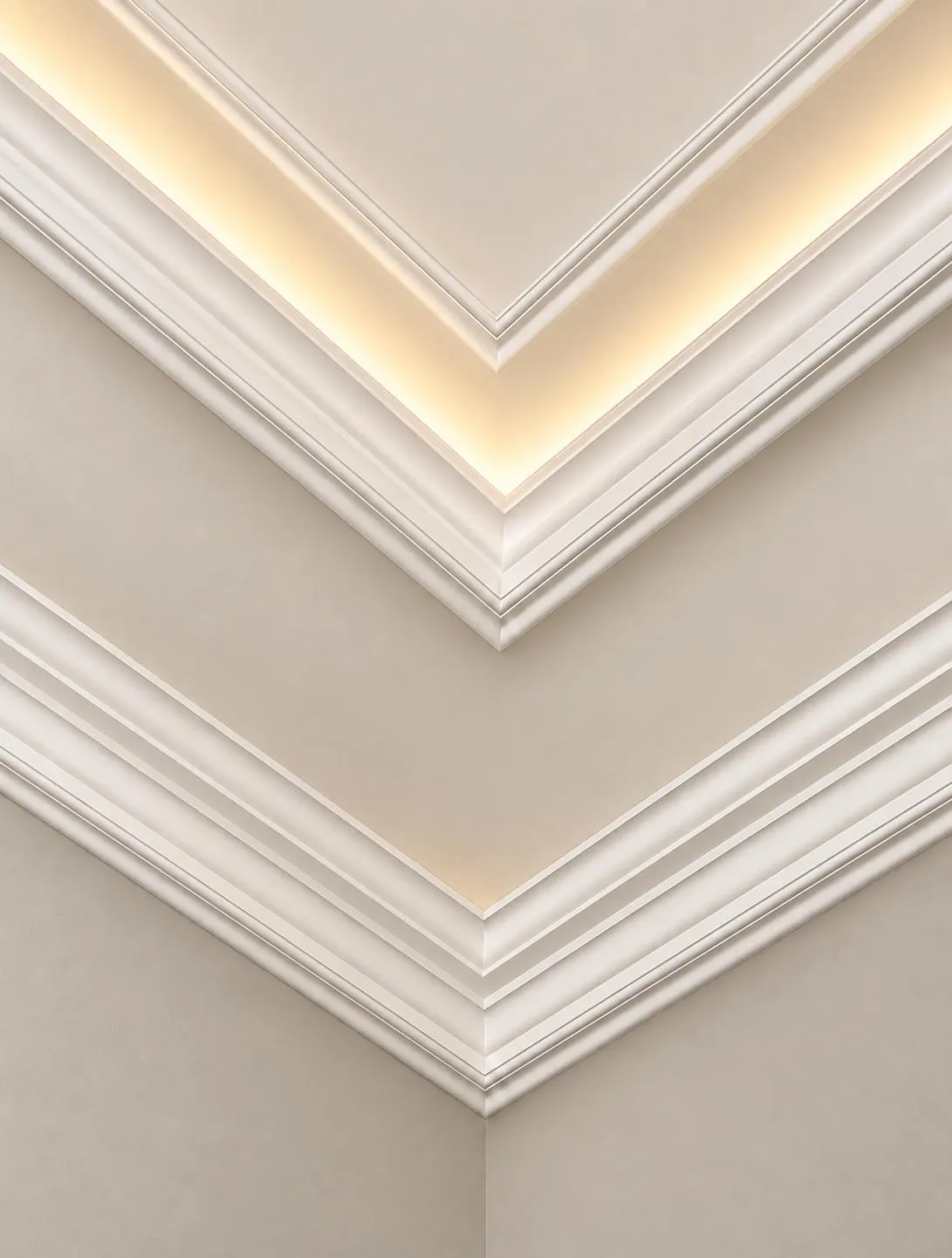 Multi-Tiered Classical Cornice Sculpting
