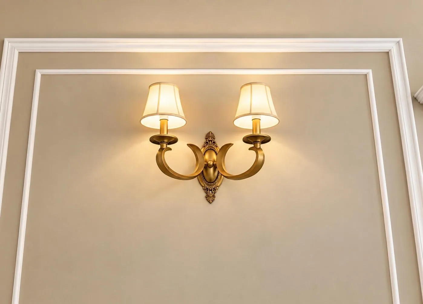 Symmetrical Coffers & Architectural Cornices
