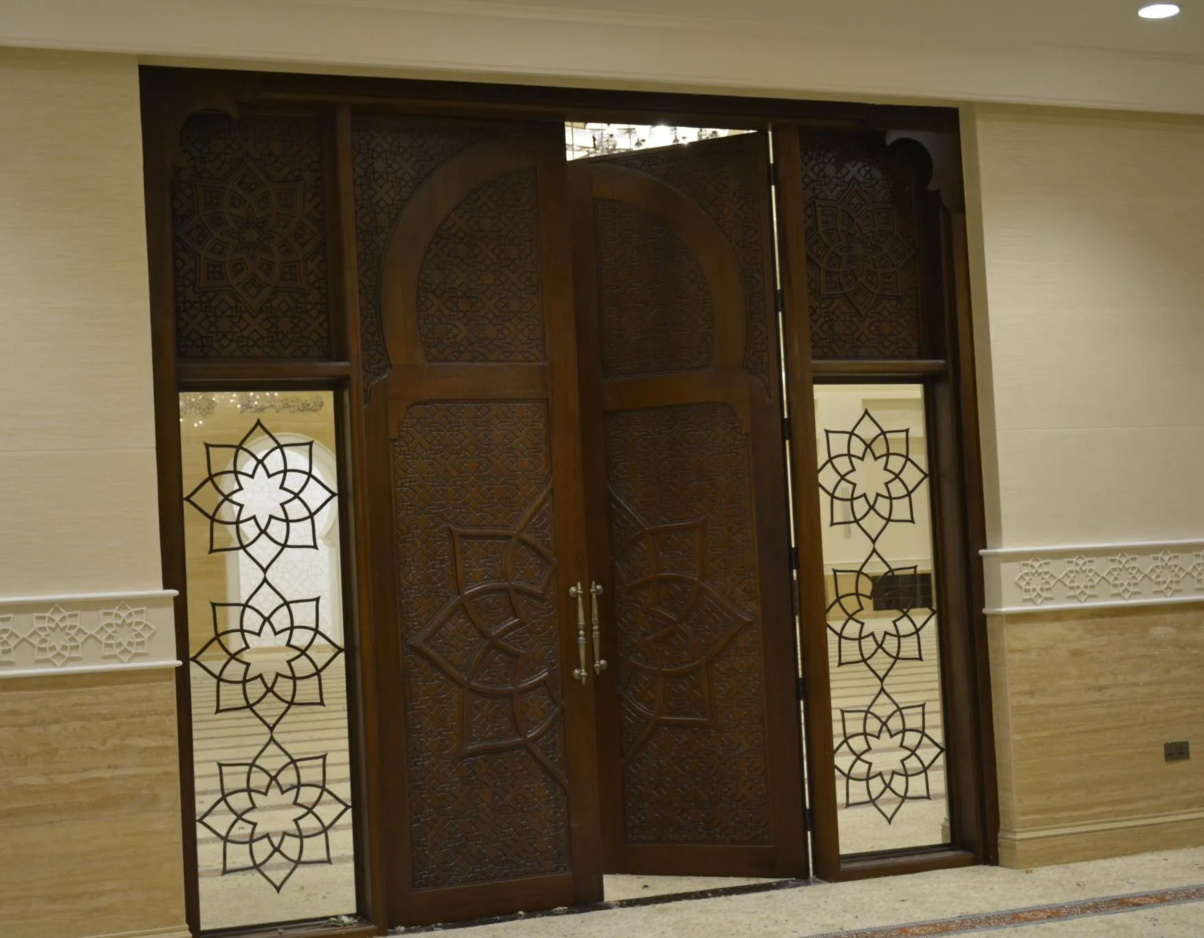 Hand-Carved Wall Wainscoting & Classical Panelling